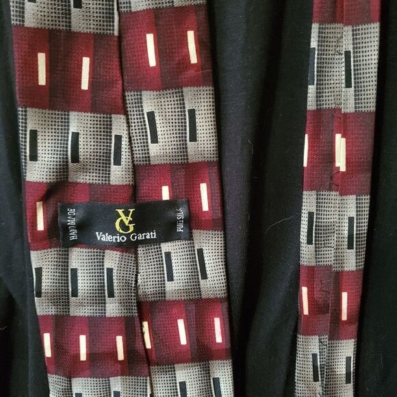 Valerio Garati Red, Gray, Black, & Cream Silk Tie - Picture 5 of 5
